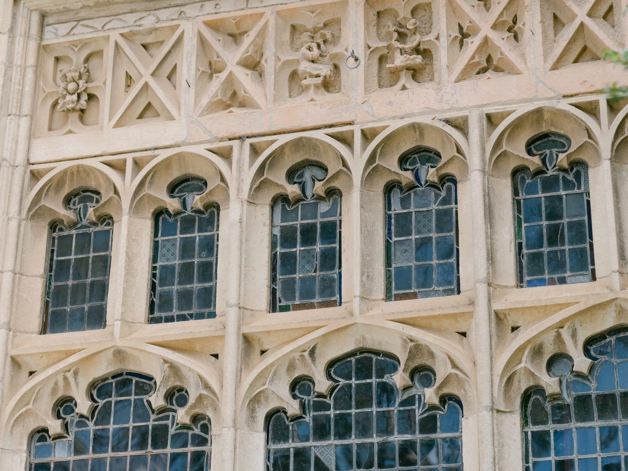 Montsalvat tour (Eltham)  