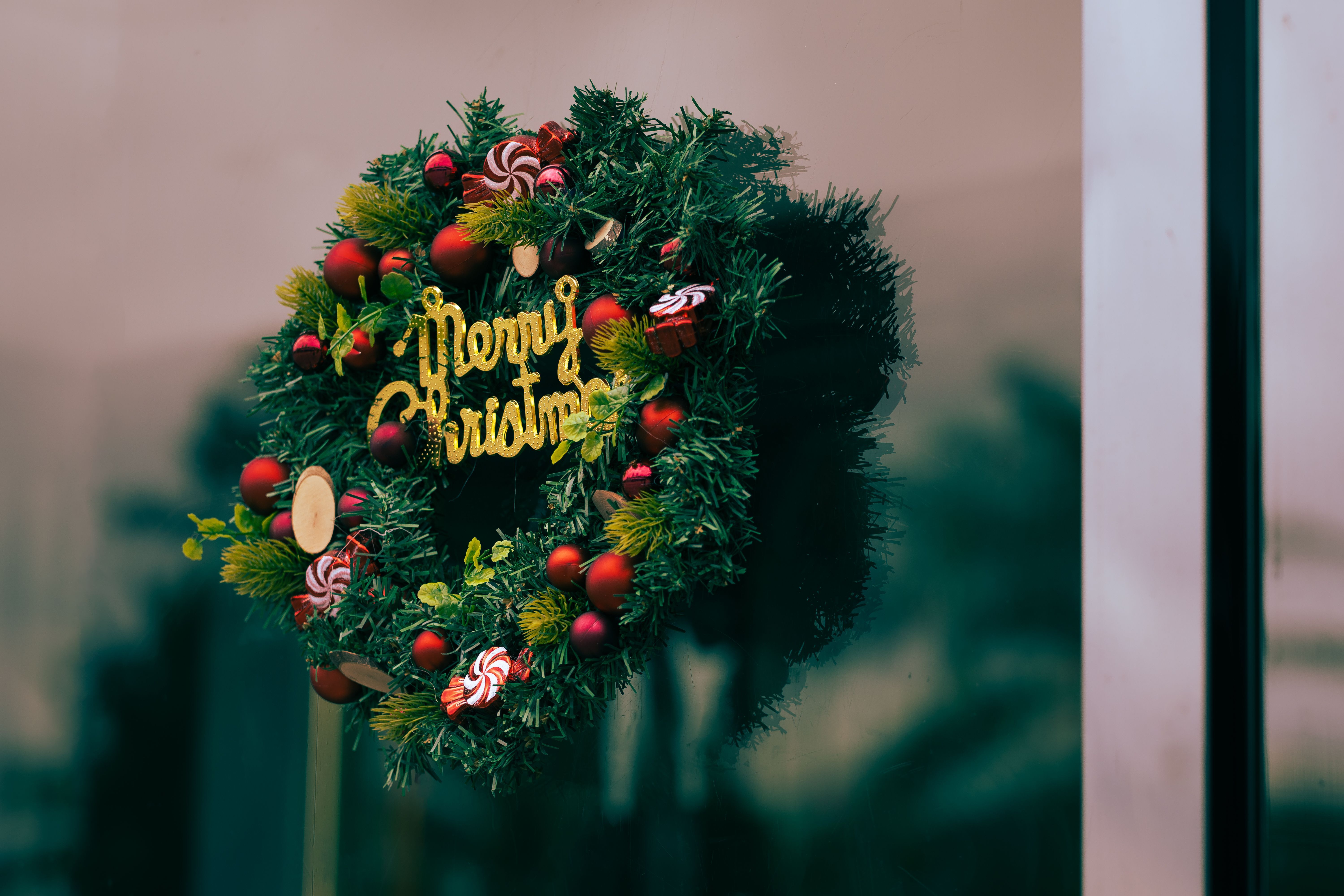 Christmas wreath making (Bendigo)